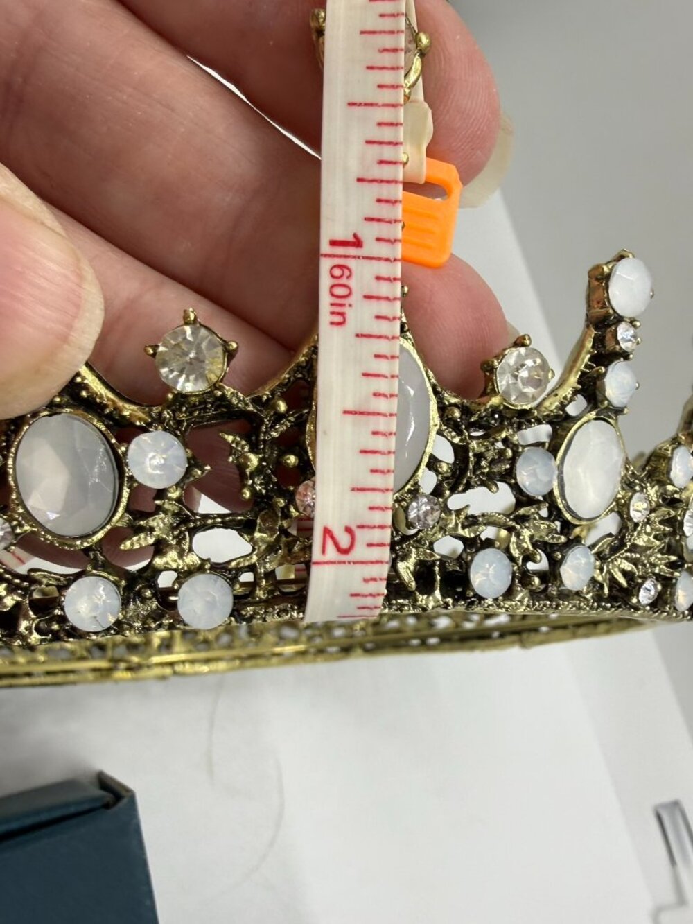 Crown - Picture 6 of 7